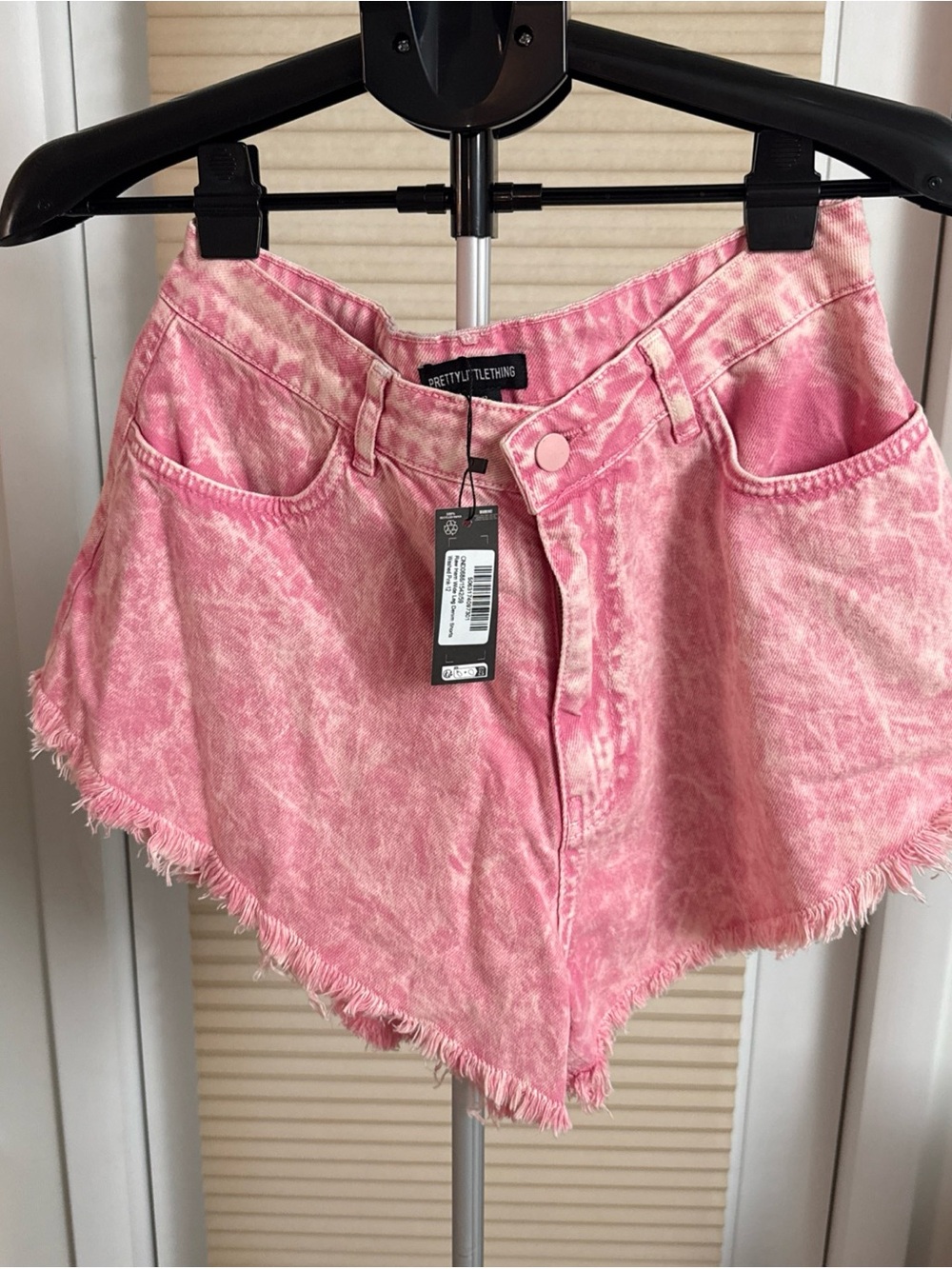 PrettyLittleThing Pink Acid Wash wide leg Denim Shorts US 8 UK 12 EUR 40